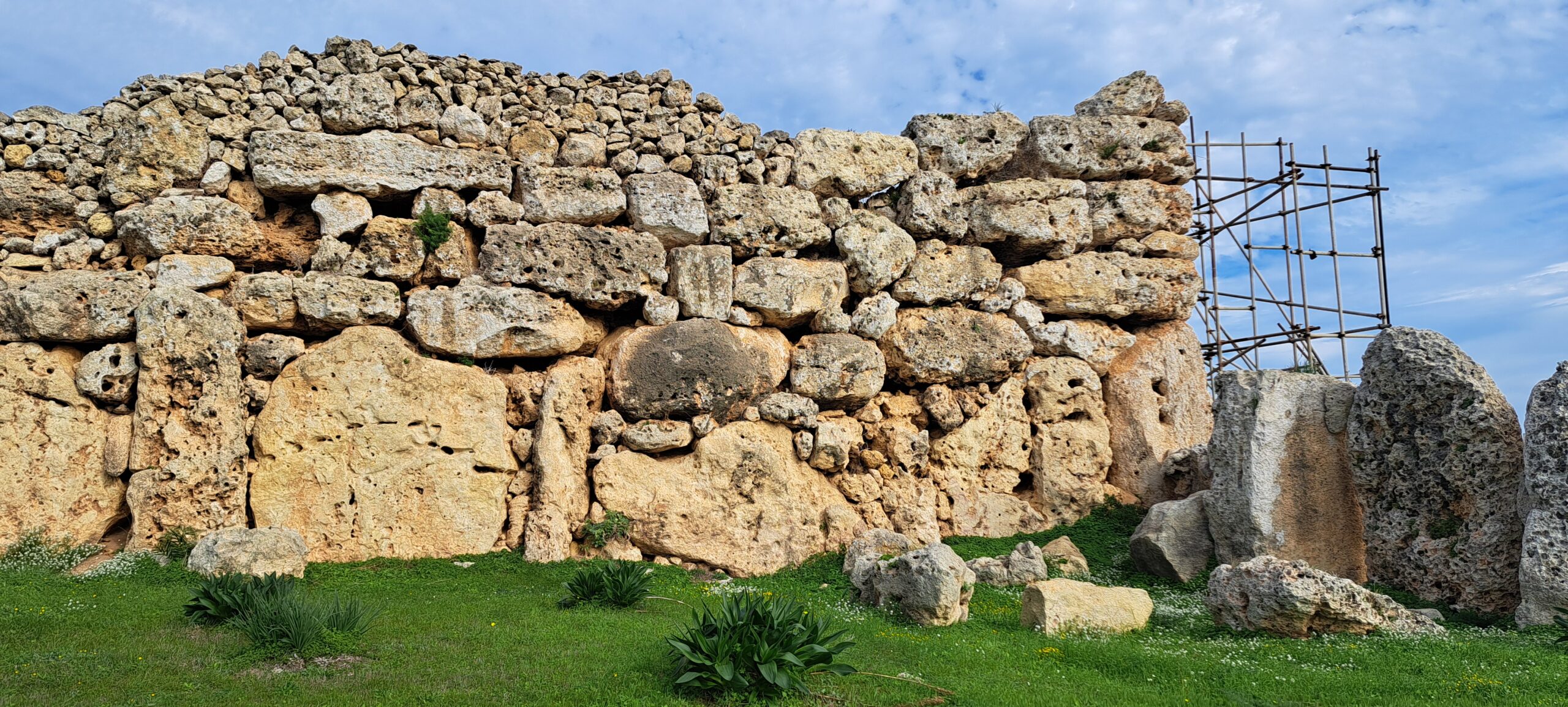 μεγαλιθικοί ναοί Ġgantija στο Gozo